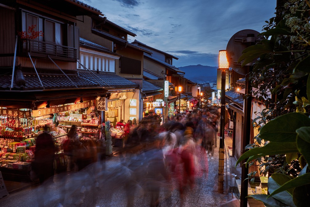 As ruas da Velha Quioto podem ficar lotadas facilmente — Foto: Unsplash