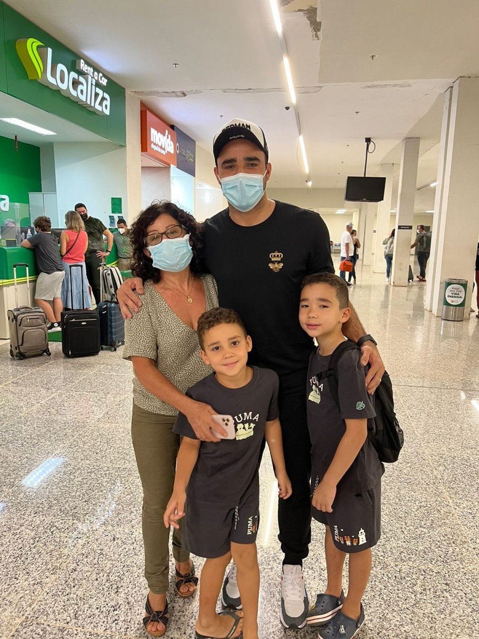 Já em Mato Grosso do Sul, jogador quer descansar ao lado da família. — Foto: Redes sociais/Reprodução