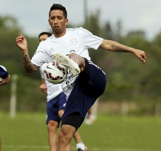 Lucas Barrios - Paraguai - Copa América (Foto: Reuters)