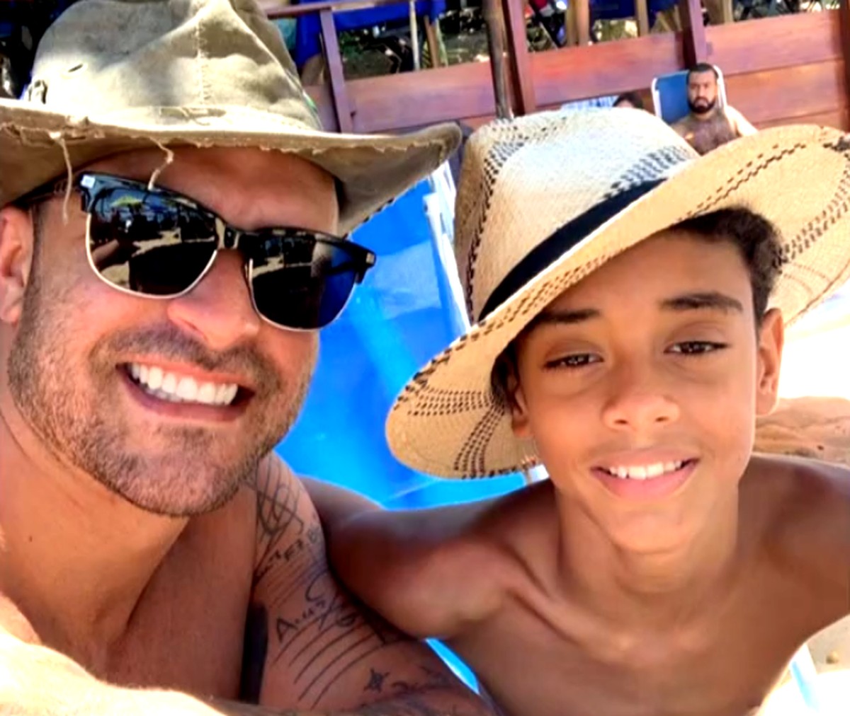 Diogo Nogueira se derrete ao falar do filho de 13 anos ...