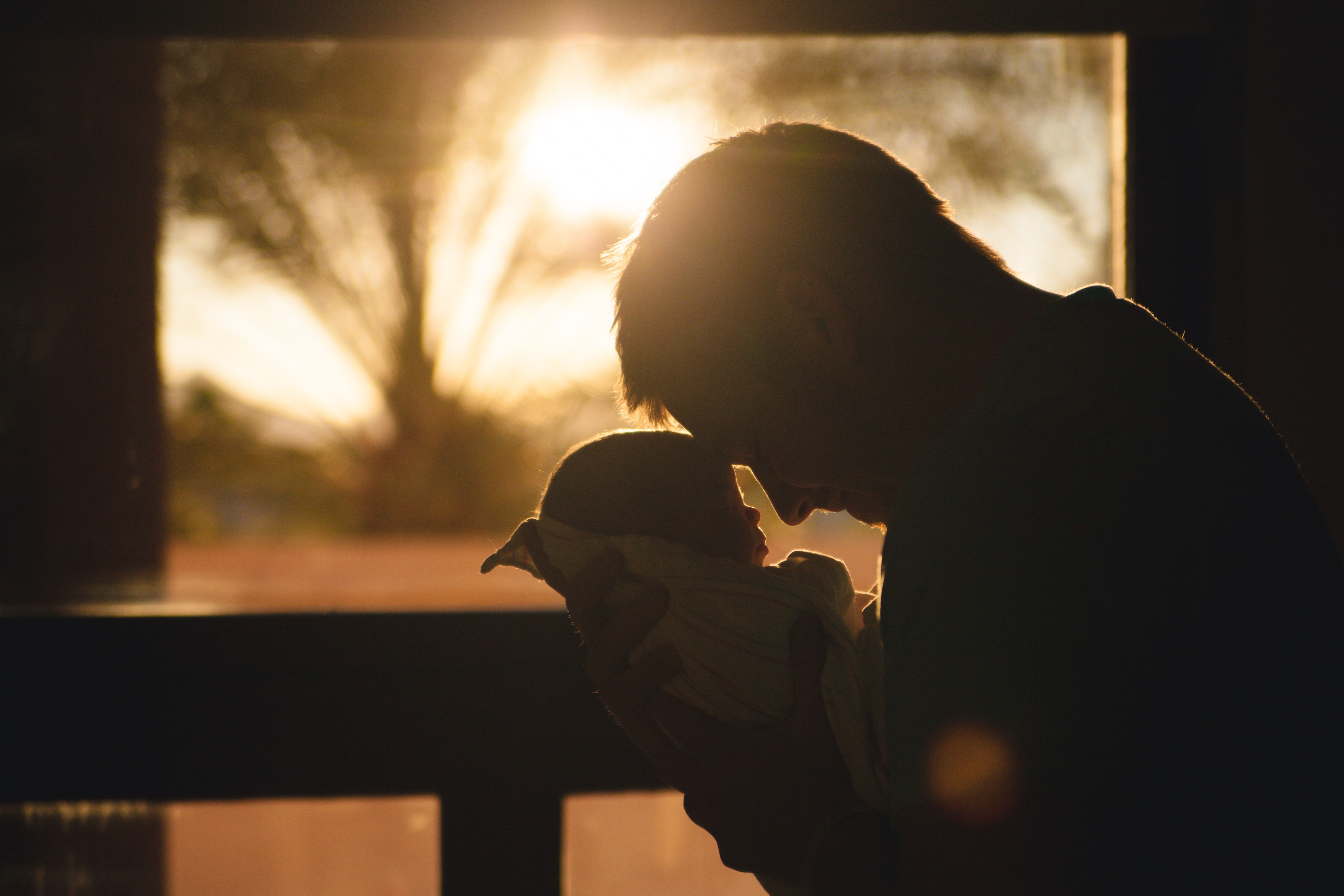 Licença-paternidade: quantos dias são necessários para criar vínculo e entender nova rotina? (Foto: Pexels/ Josh Willink)
