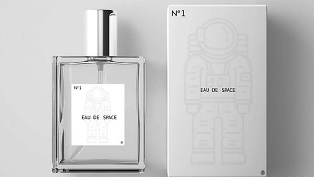 Campanha virtual lança perfume com cheiro do espaço sideral - Época  Negócios | Empresa