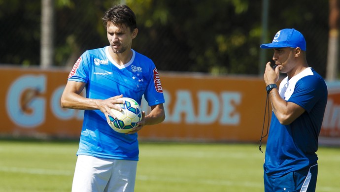 Paulo André destaca diálogo aberto entre jogadores e comissão técnica