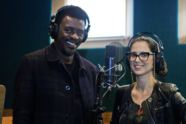 Seu Jorge e Mel Lisboa durante as gravações da segunda temporada de 'Paciente 63' (Foto: Bruno Poletti/Spotify)