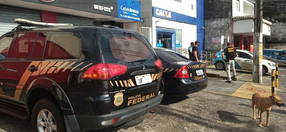 Morador relatou que muitos tiros foram disparados durante o ataque — Foto: Cid Vaz/TV Bahia