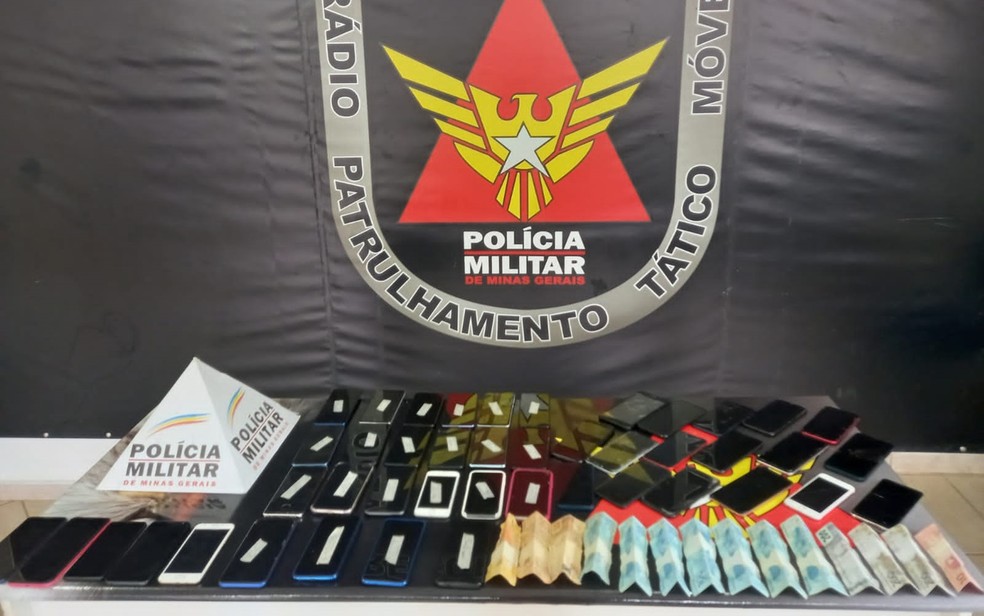 PM prende integrantes de quadrilha da Bahia especializada em furto de celulares em MG — Foto: Polícia Militar