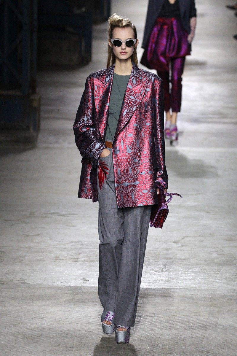 #SuzyPFW: Dries Van Noten - Enhanced Reality - Vogue | en