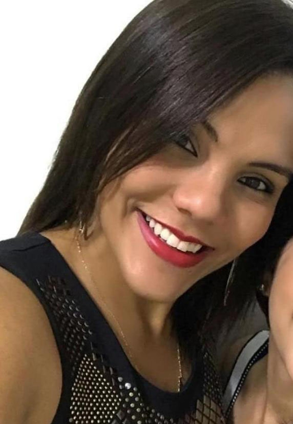 Mulher é encontrada morta dentro de casa em Castro Alves, na BA — Foto: Reprodução/Redes Sociais