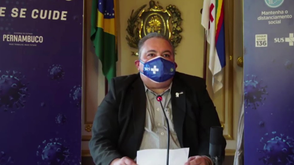 O secretário estadual de Saúde, André Longo, anunciou a proibição de festas e eventos no carnaval — Foto: Reprodução/YouTube