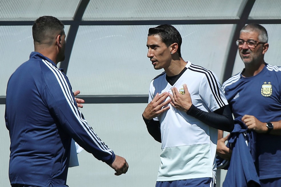 Di María foi substituído na estreia contra a Islândia e perdeu a vaga entre os 11 da Argentina (Foto: Reuters)