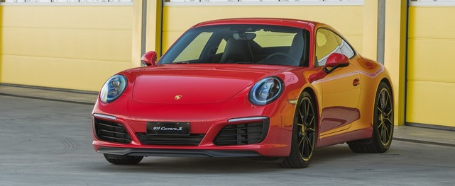 Porsche 911 GT3 RS chega ao Brasil com 525 cv, tecnologia de F1 e preço  perto de R$ 2 milhões