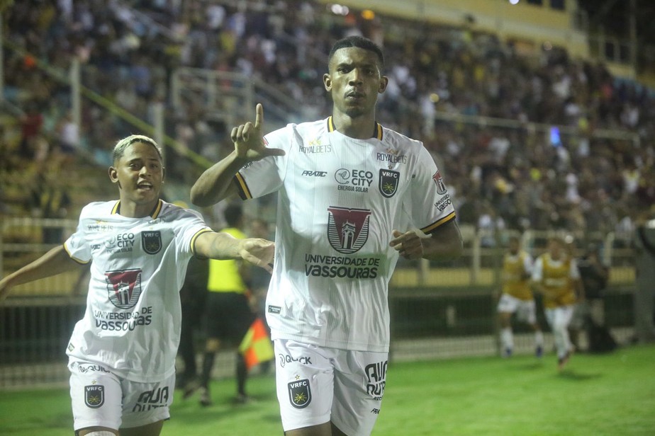 Lelê deixará o Volta Redonda rumo ao Fluminense após o fim do Carioca