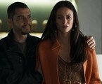 Paolla Oliveira e Lee Taylor em cena de 'A dona do pedaço' como Vivi e Camilo | TV Globo