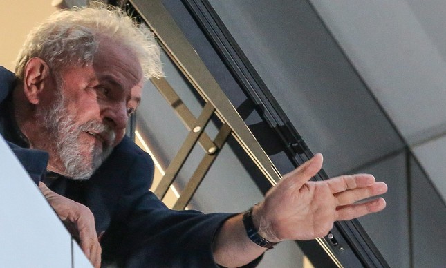 O ex-presidente Lula no dia em que foi preso e levado para Curitiba 