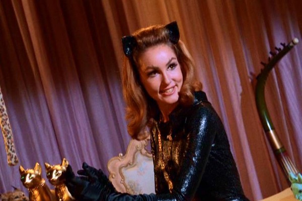 Julie Newmar na série Batman na década de 1960 (Foto: Divulgação)