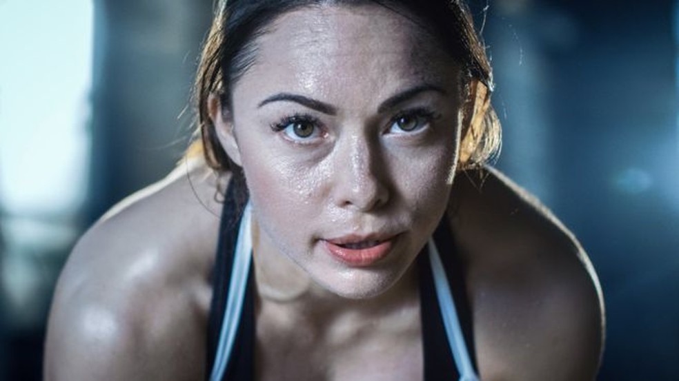 Aos 20 anos, estamos em nosso melhor condicionamento fÃ­sico, mas podemos nos manter ativos ao longo de toda a vida â Foto: GETTY IMAGES