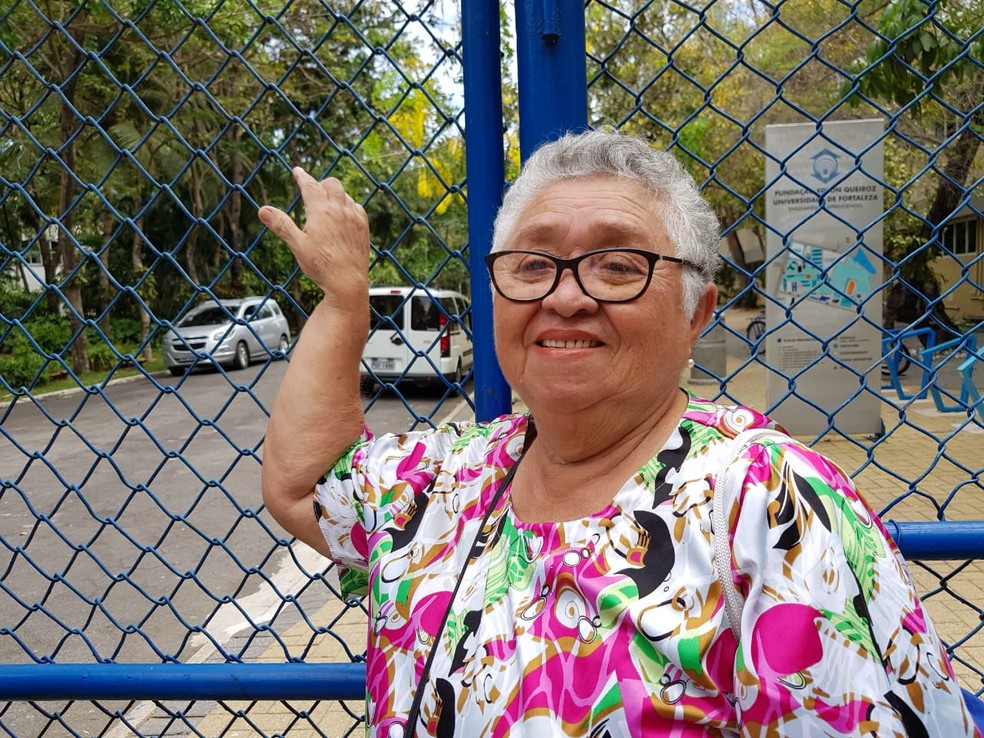 Dona Izildete Perreirra da Silva, 72 anos, tenta entrar no curso de Arquitetura via Enem — Foto: José Leomar/SVM