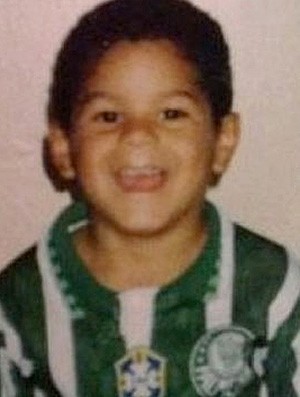 Leandro criança com a camisa do Palmeiras (Foto: Divulgação)