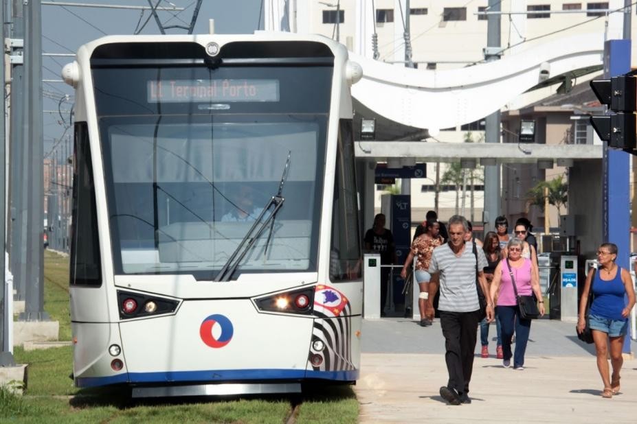 Obras do VLT alteram trânsito e transporte em Santos a partir desta sexta-feira