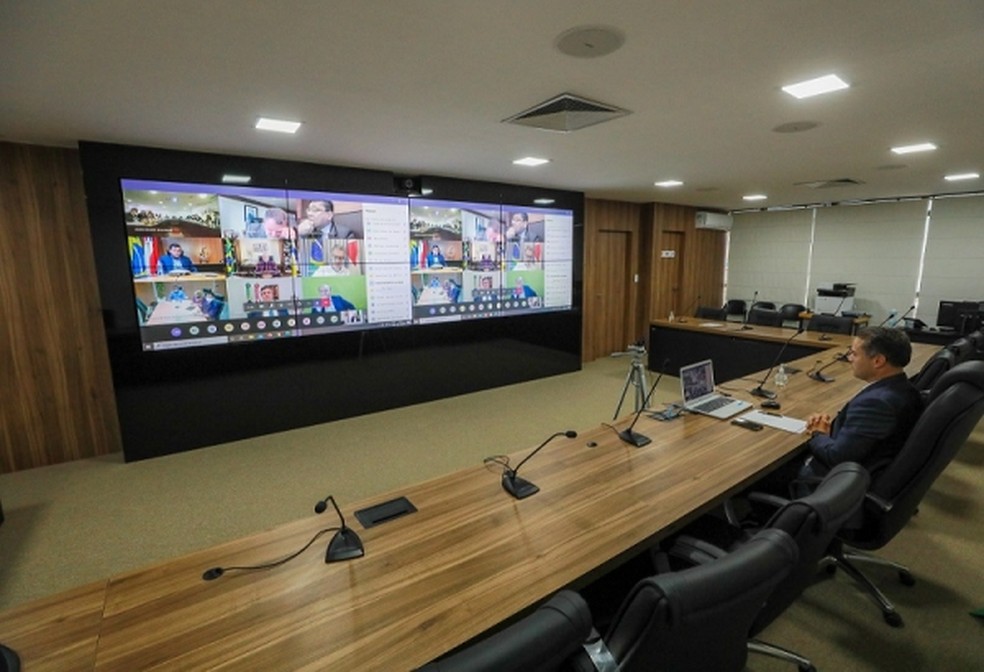 Governador de Alagoas, Renan Filho, em videoconferência sobre Plano Nacional de Vacinação contra a Covid-19 — Foto: Márcio Ferreira/Secom Alagoas 