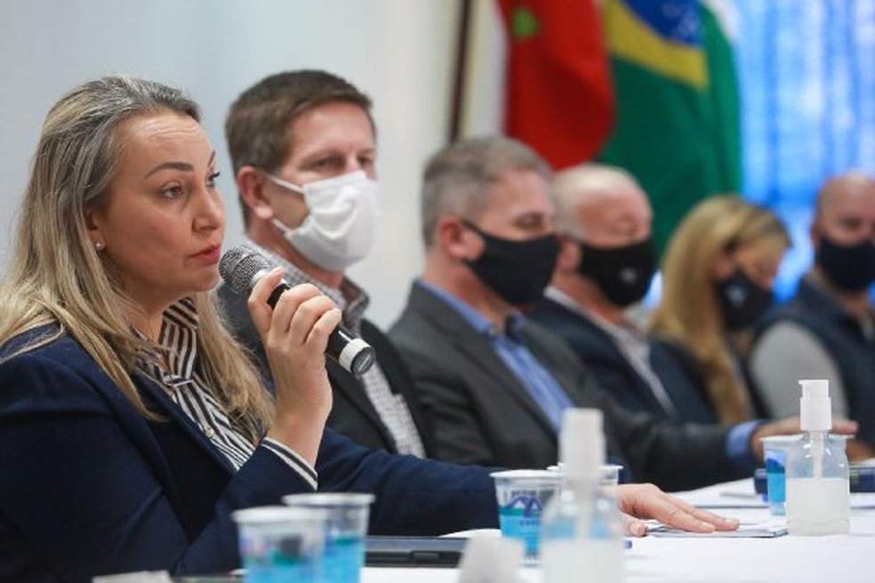 Governadora durante lideran&ccedil;as empresariais em Chapec&oacute; &mdash; Foto: Julio Cavalheiro/ Secom
