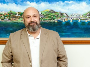 Francisco Grijó assume o posto de secretário municipal de Cultura (Foto: Diego Alves/ Prefeitua de Vitória)