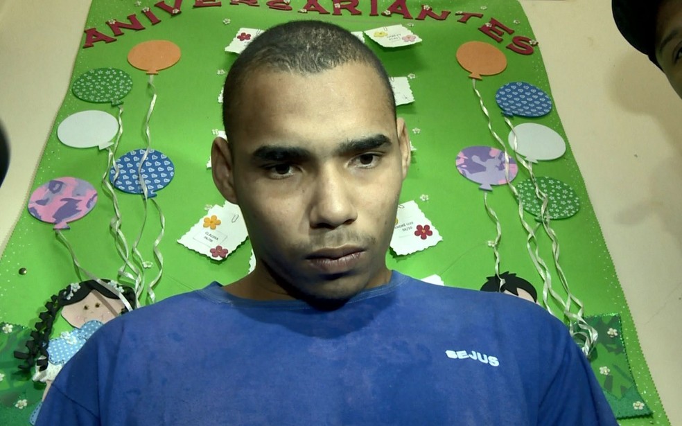 Adeilton Muniz dos Santos de 20 anos negou que tenha cometido o crime (Foto: Reprodução/ TV Gazeta)