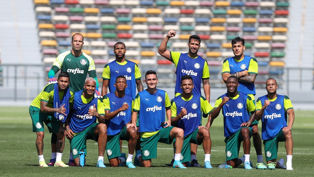 Jogadores do Palmeiras no treino desta sexta em Abu Dhabi — Foto: Fabio Menotti / Ag Palmeiras