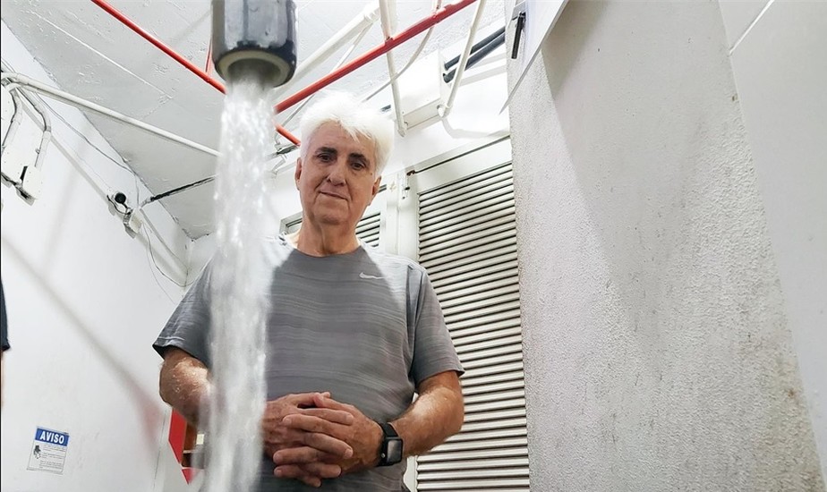 No prédio em que Antônio Gomes é síndico, a conta d’água saltou em um ano de R$ 5.500 para R$ 19 mil