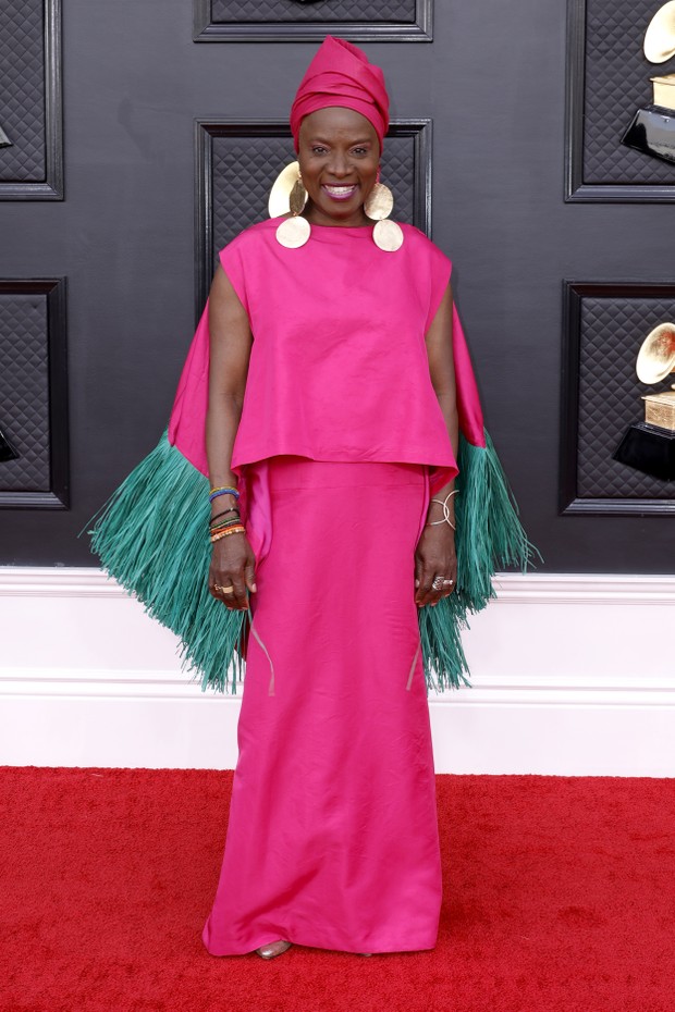 LAS VEGAS, NEVADA - APRIL 03: Angélique Kidjo attends the 64th Annual GRAMMY Awards at MGM Grand Garden Arena on April 03, 2022 in Las Vegas, Nevada. (Photo by Frazer Harrison/Getty Images for The Recording Academy) (Foto: Getty Images for The Recording A)