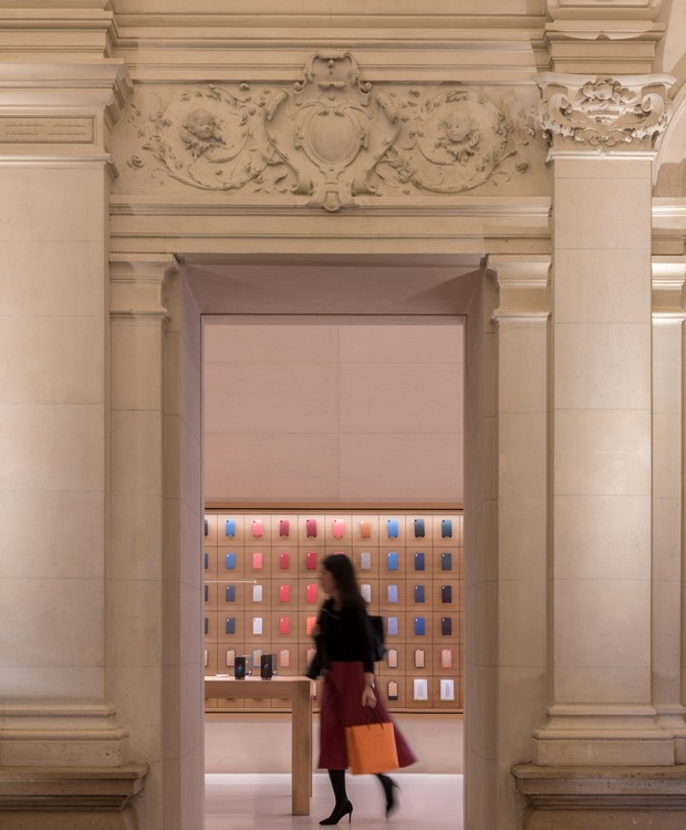 Nova loja da Apple em Paris, Champs-Elysée (Foto: Nigel Young/ Reprodução)