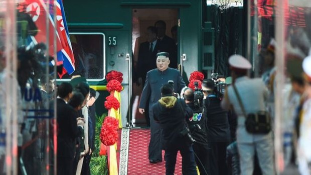 Kim Jong-un se encontrará com Trump na quarta-feira (Foto: AFP via BBC)