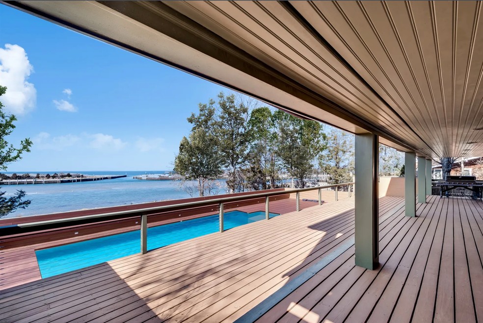 Piscina com vista pro mar são os pontos mais altos da propriedade (Foto Reprodução/Internet)