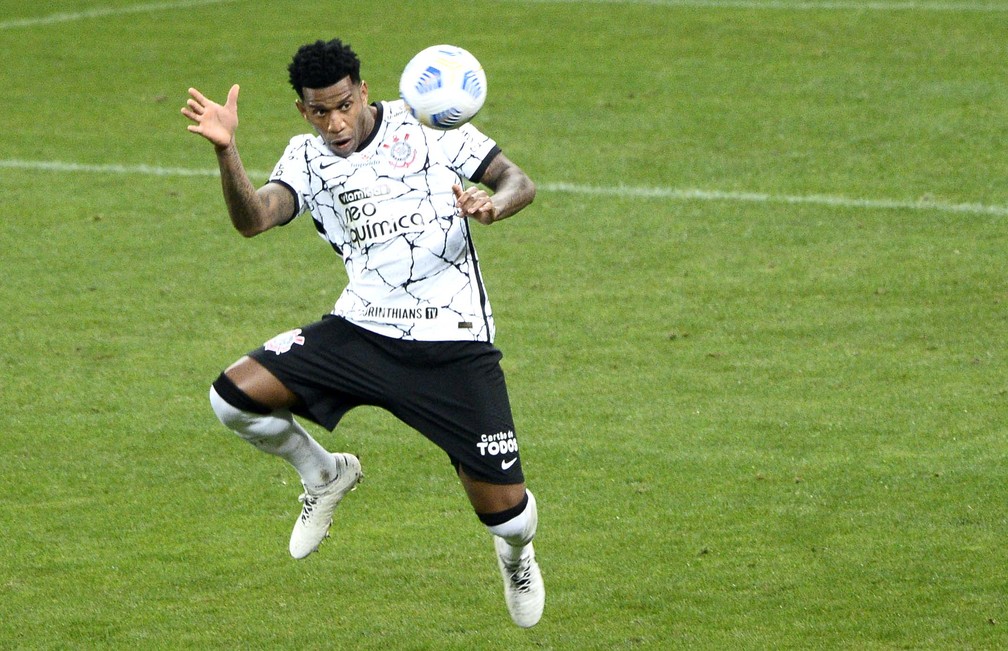 [ENQUETE] Qual foi o melhor zagueiro do Corinthians em 2022? 