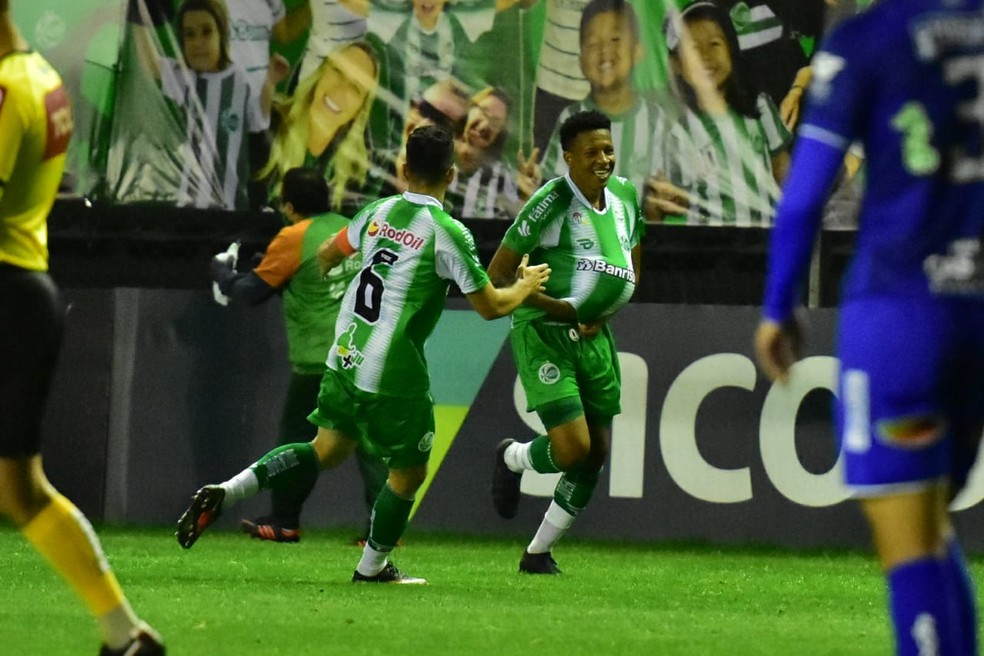 Bochecha comemora gol pelo Juventude na Série B — Foto: Arthur Dallegrave / EC Juventude