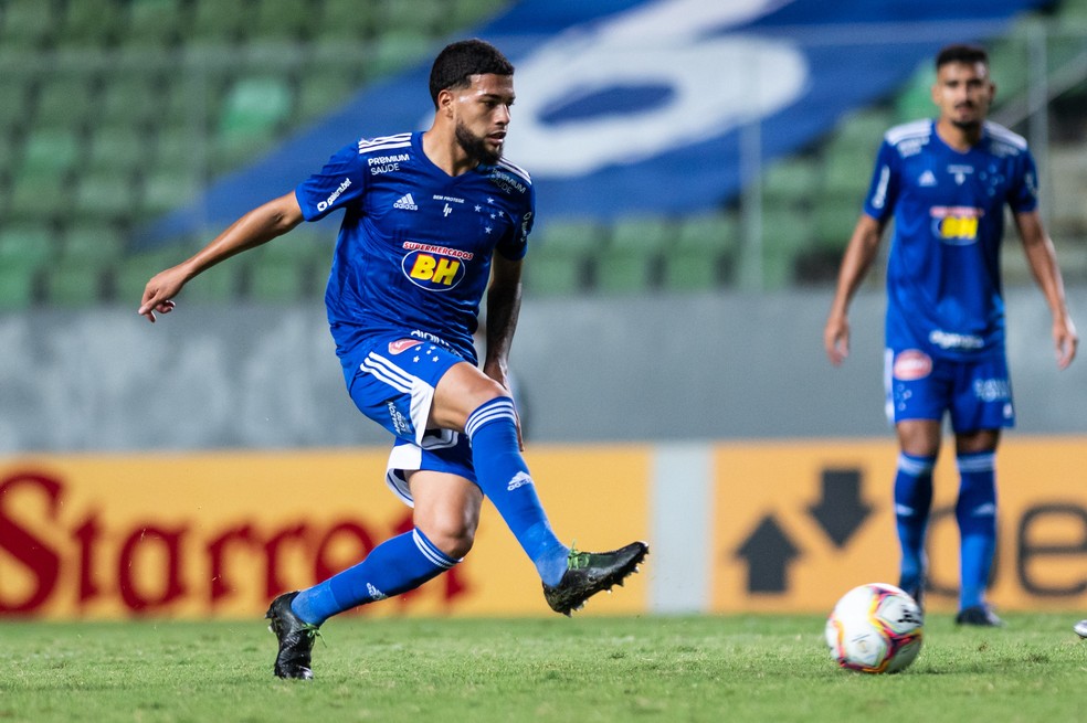 Cruzeiro inicia negociações para renovar contrato de Filipe Machado, que pertence ao Grêmio