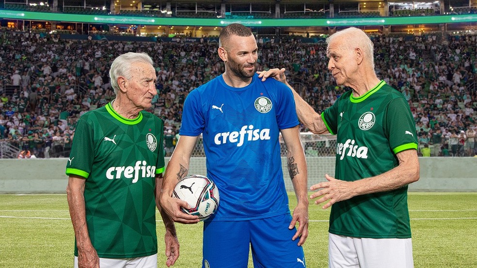 Dudu, Weverton e Ademir da Guia no lanamento da nova camisa do Palmeiras  Foto: Divulgao