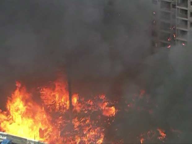 Incêndio em favela na Penha (Foto: Reprodução/TV Globo)
