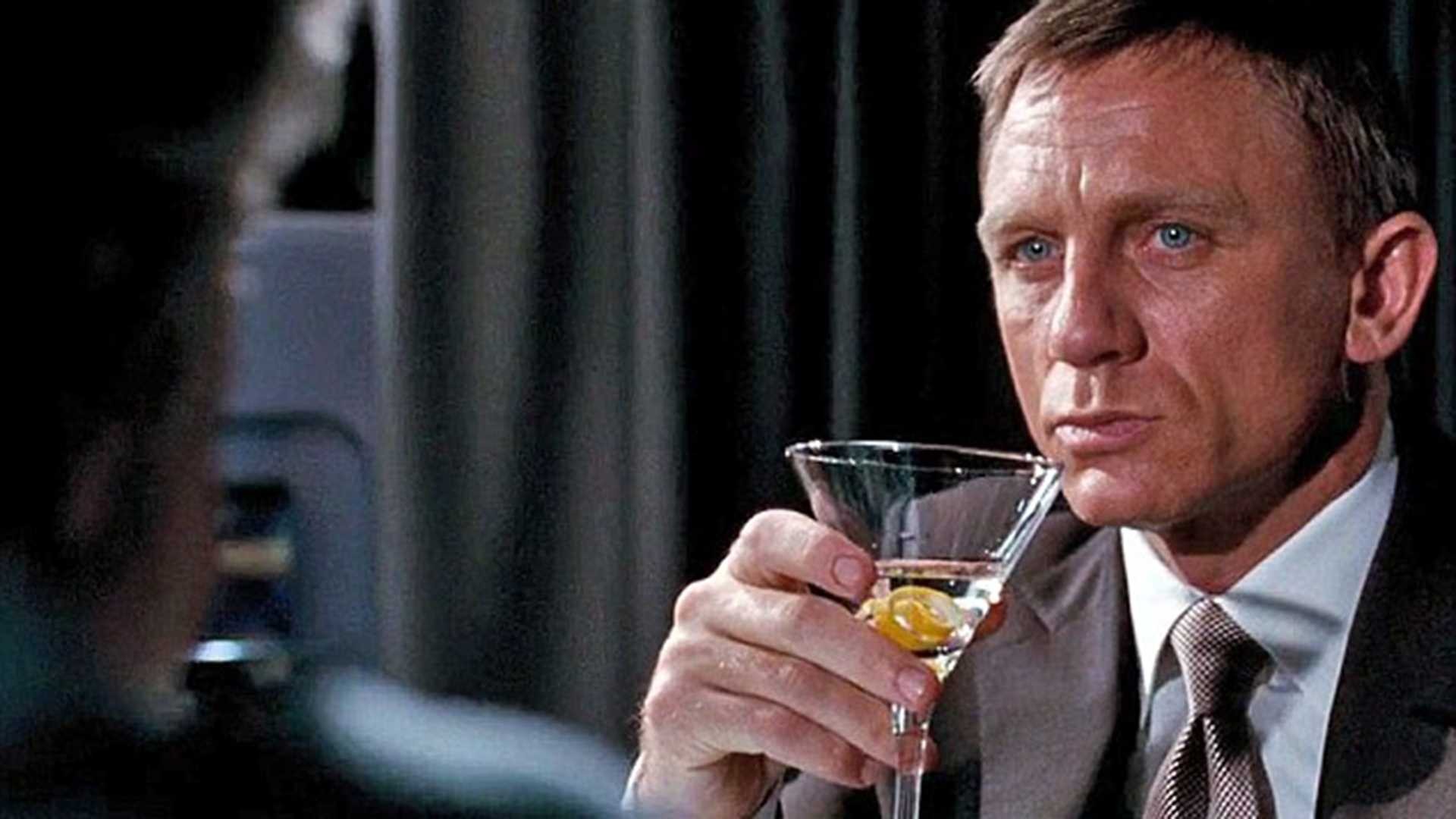 James Bond prefere martínis agitados, não mexidos. (Foto: Reprodução)