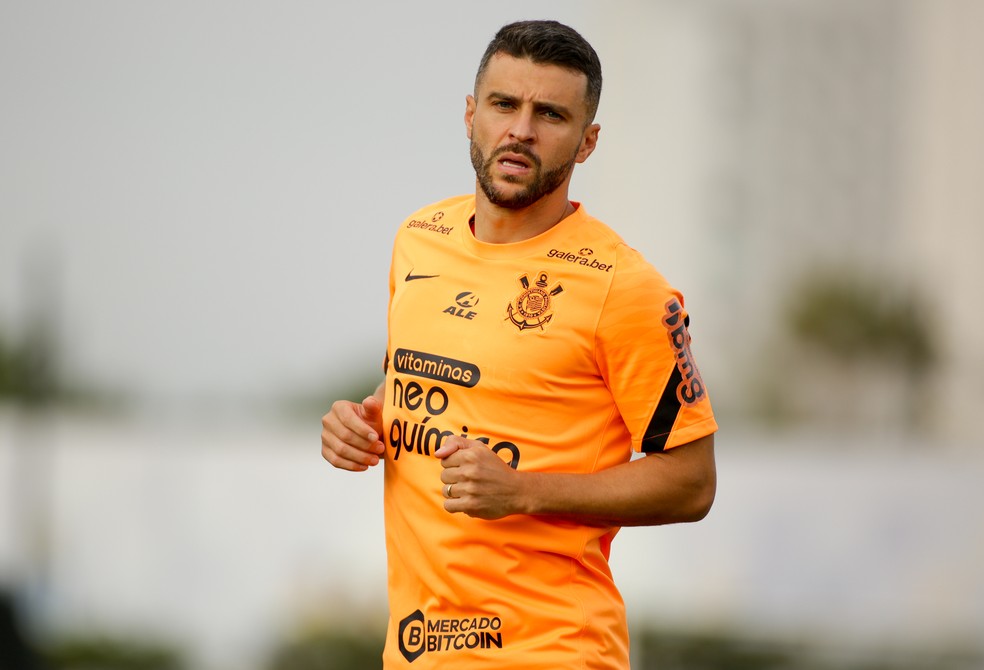Júnior Moraes deve retornar ao time enquanto Timão vive expectativa pelo acerto de Yuri Alberto