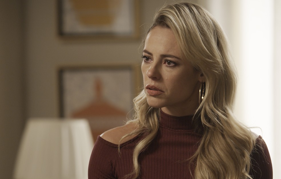 Jeiza mostra irritação com Zeca (Foto: TV Globo)