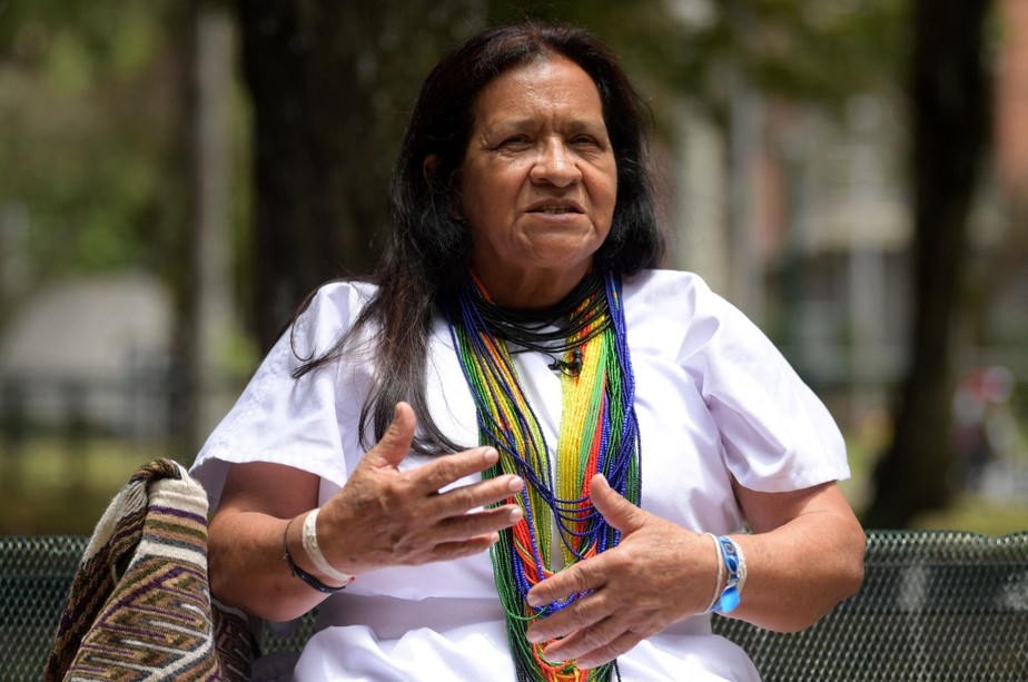 Leonor Zalabata, que será a primeira mulher indígena a representar a Colômbia na ONU, fotografada em Bogotá