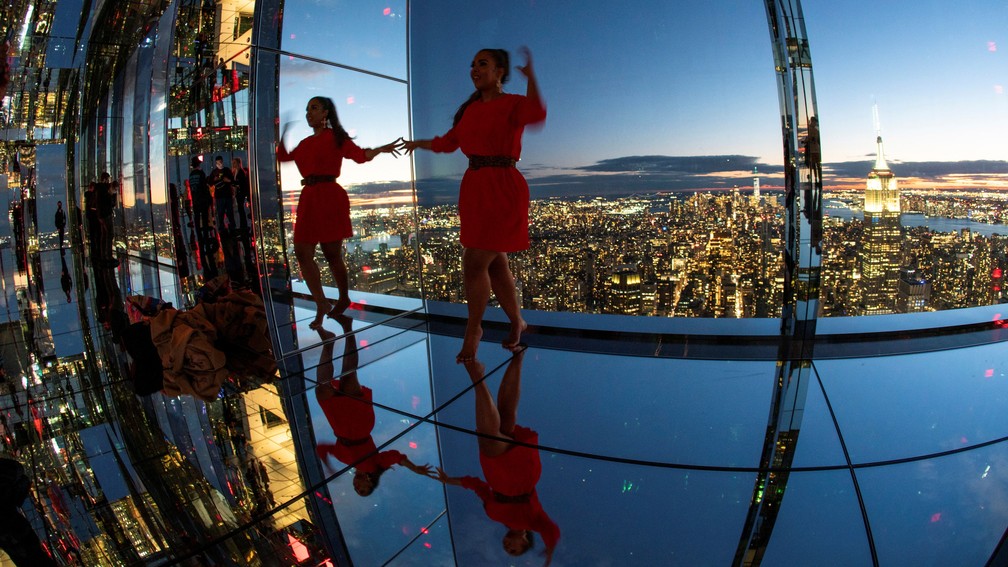 Plataforma de observação no edifício One Vanderbilt em Manhattan, na cidade de Nova York — Foto: REUTERS/Eduardo Munoz