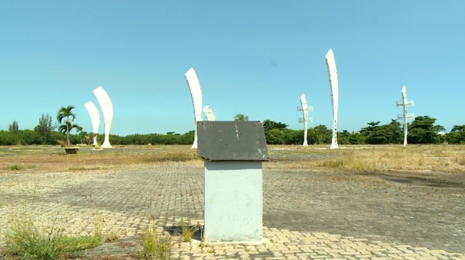 Sete anos apÃ³s inauguraÃ§Ã£o ao custo de R$ 44 milhÃµes, Parque dos Atletas estÃ¡ abandonado