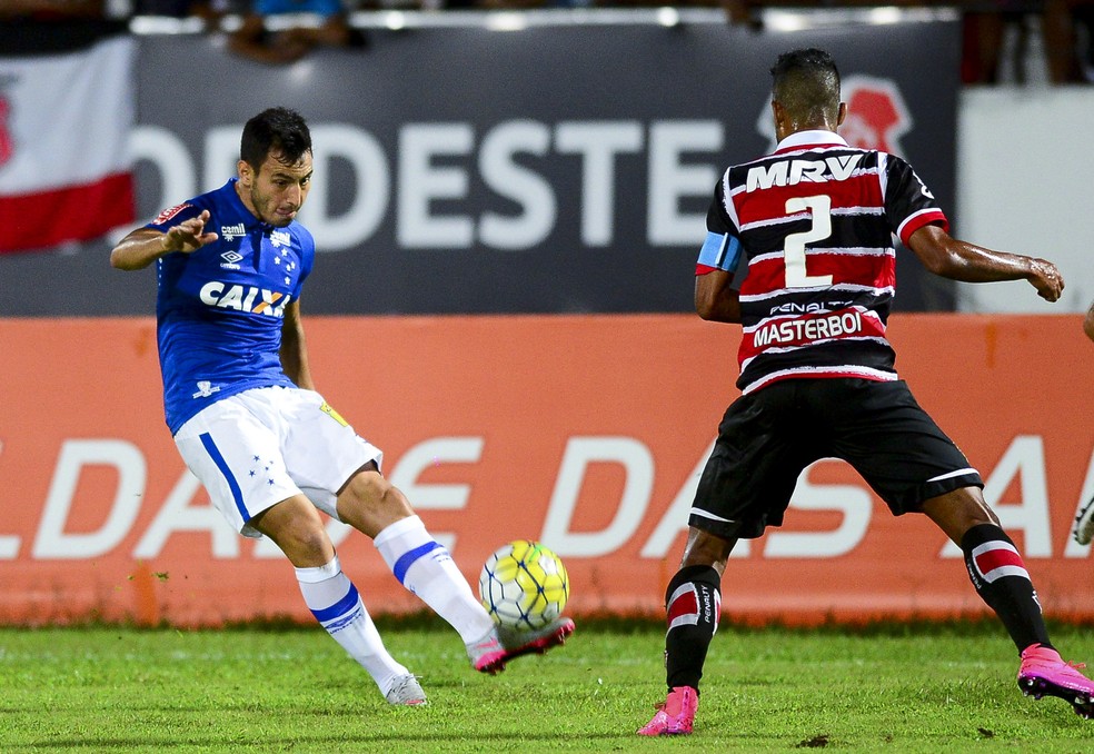 Sanchez Miño jogou como meia no Cruzeiro — Foto: Anderson Stevens/Light Press