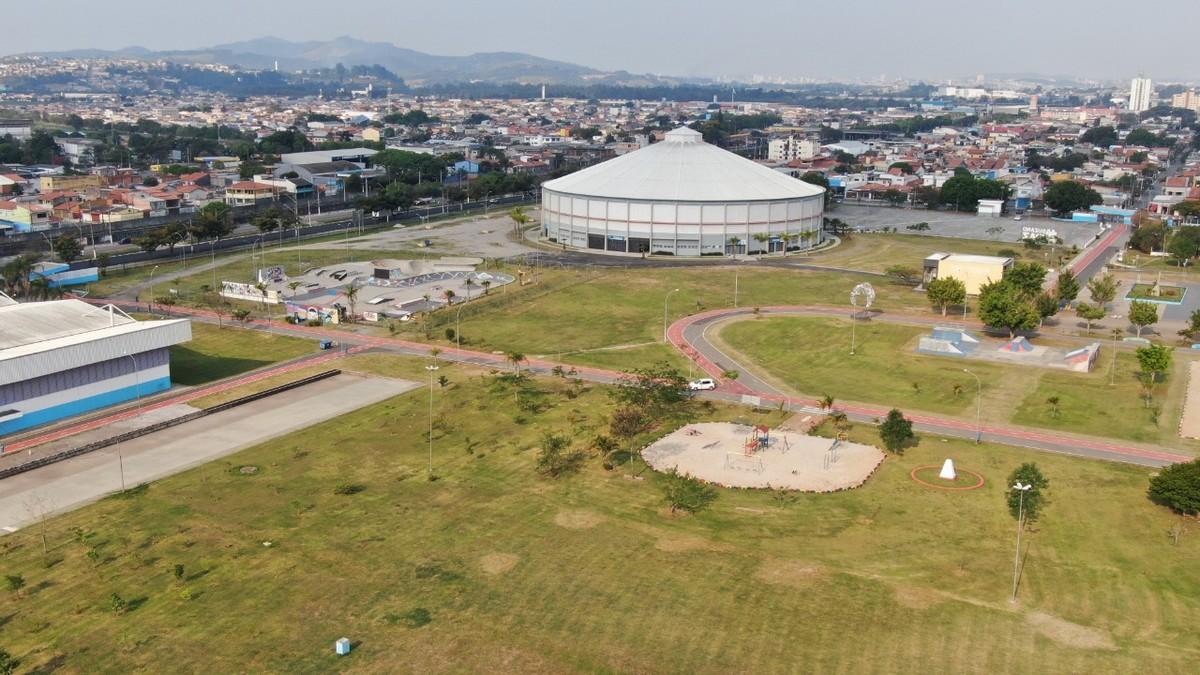 Parque Max Feffer recebe atrações musicais durante o carnaval em Suzano ...