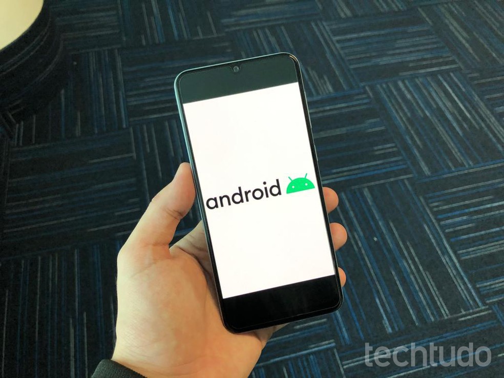 Android 10: sistema abandona tradição dos doces no nome e muda visual — Foto: Pedro Vital/TechTudo