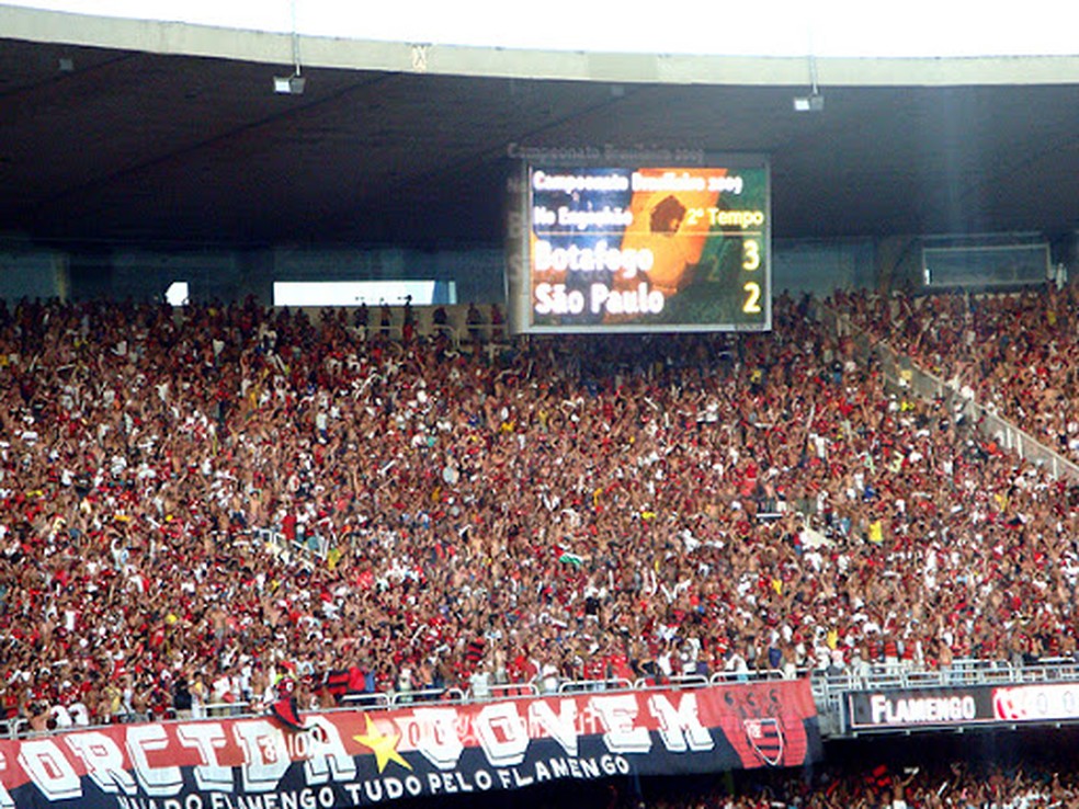 Torcida do Flamengo no Maracanã em 2009 — Foto: Rodrigo Benchimol