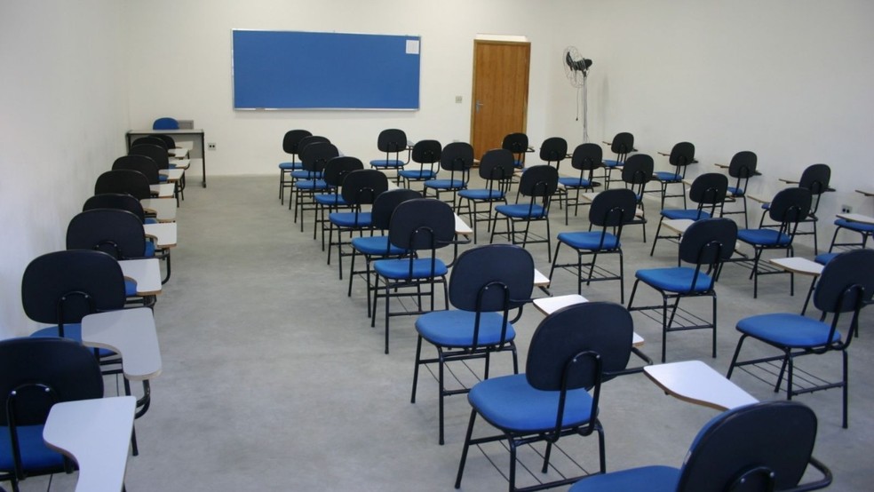 Vagas de educação — Foto: Divulgação FALS