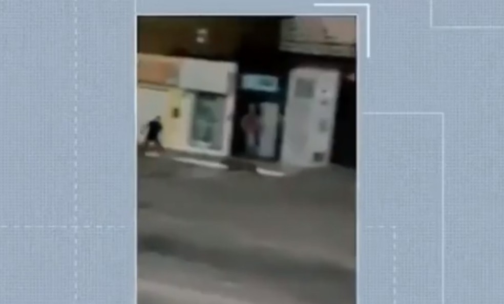 capivara Capivara é flagrada no meio da rua em cidade do interior do RN; veja vídeo